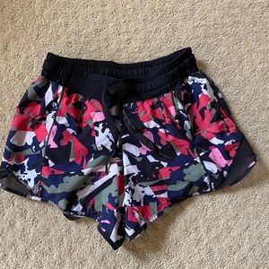 Lululemon hotty hot short